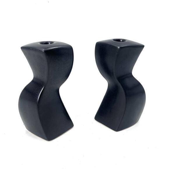 Vintage Pair of Wavy Abstract Matte Black Taper Candle Holders -Signed by Artist - Picture 1 of 5